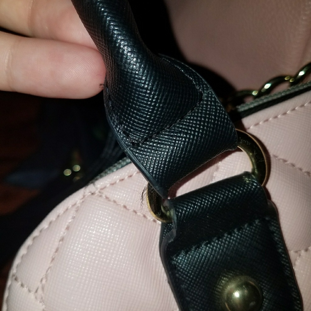 BETSEY JOHNSON handbag w/ shoulder strap - Picture 4 of 8